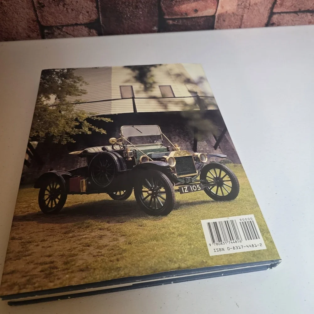 A History of Ford Motor Company by Marie Cahill (1992, Hardcover)‎ Very Good